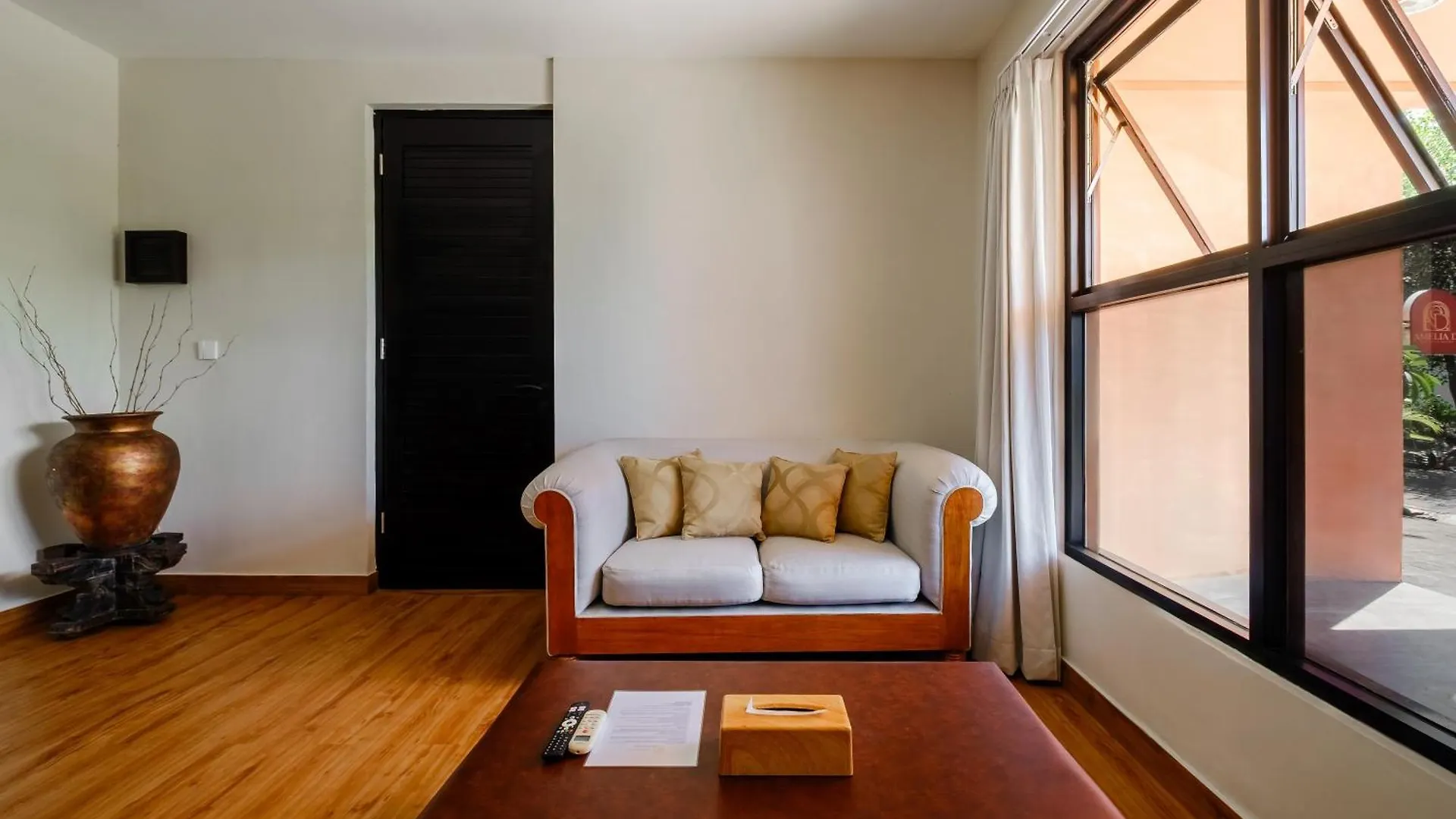 Aparthotel Amelia D Art Deco Suites Seminyak