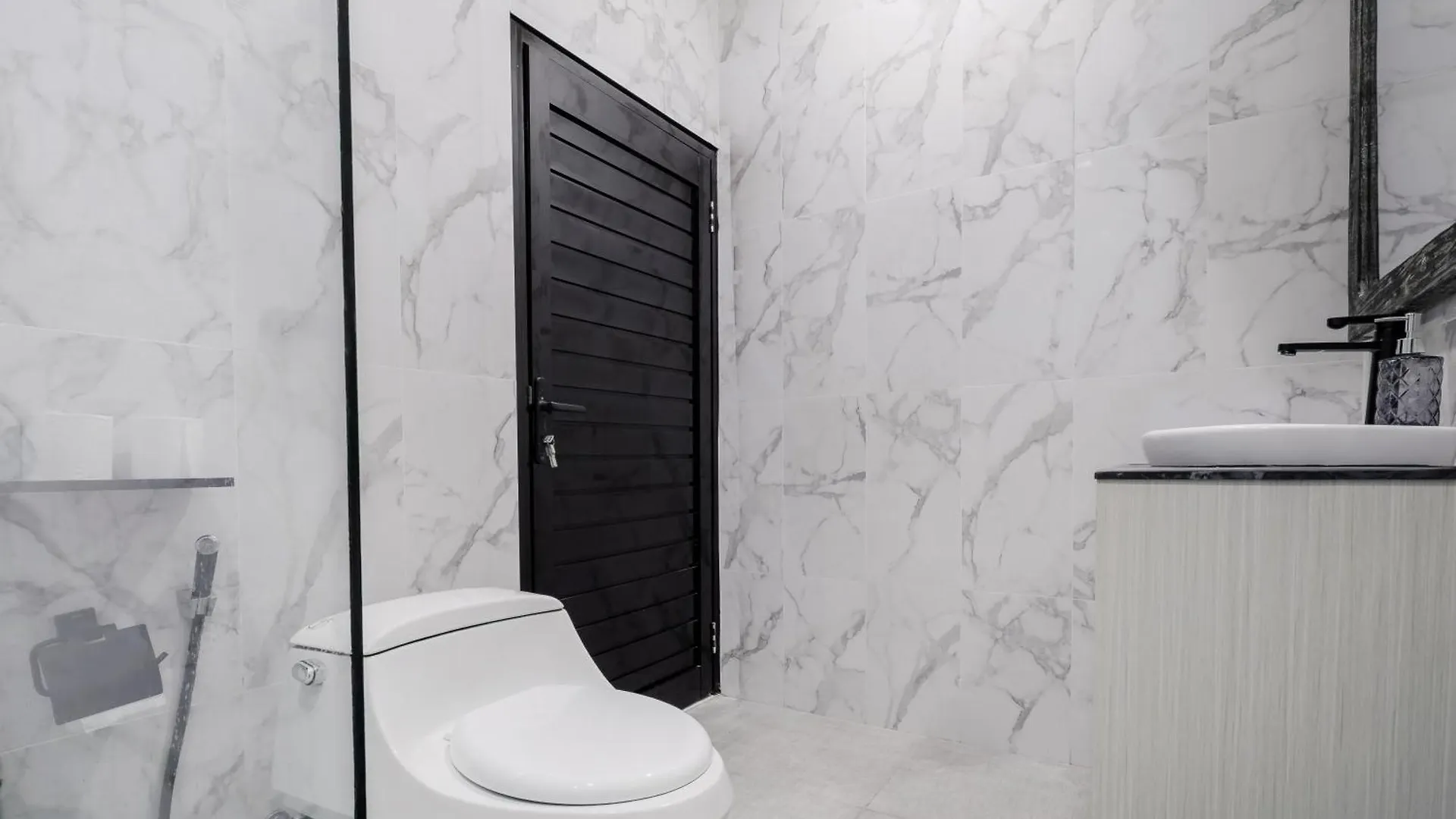 Amelia D Art Deco Suites Семиньяк Апарт-отель