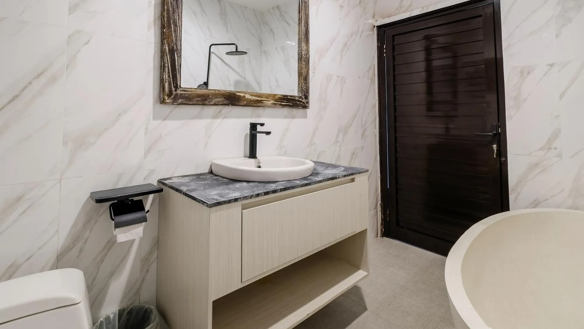 سمينياك Amelia D Art Deco Suites إندونيسيا