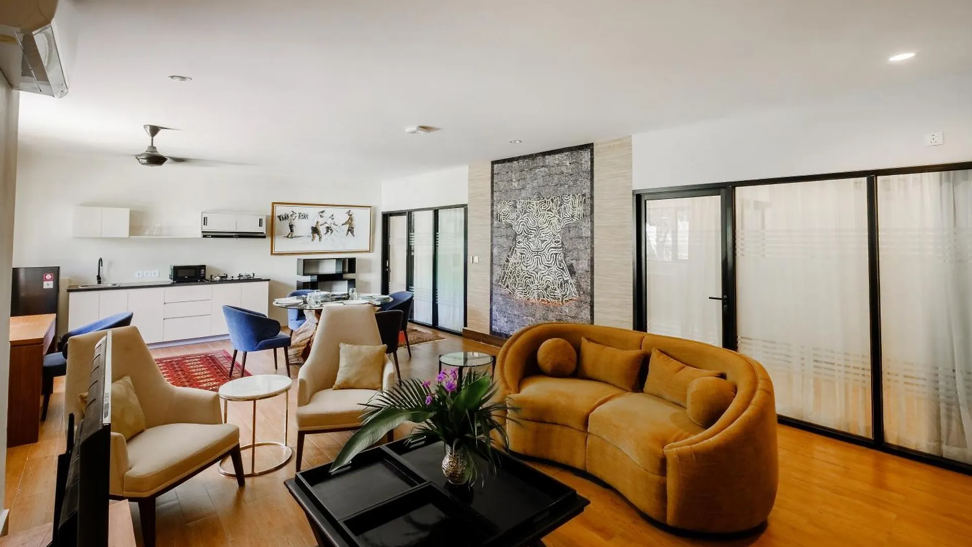 سمينياك Amelia D Art Deco Suites